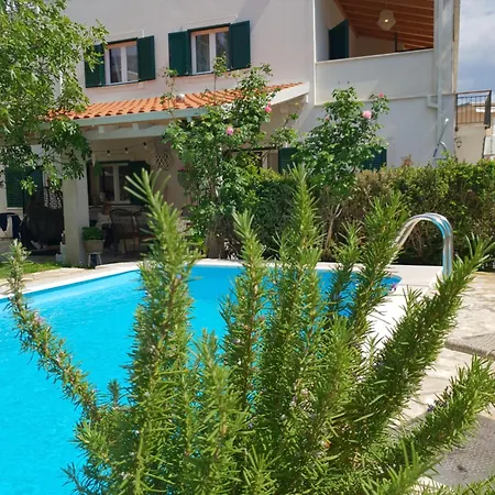 Διαμέρισμα Mali Lovor Σολίν