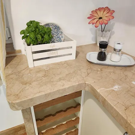 Mali Lovor * Σολίν