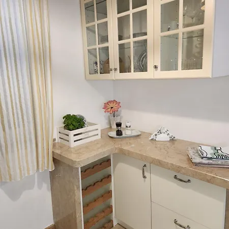 Διαμέρισμα Mali Lovor