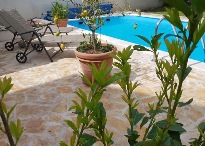 Mali Lovor Apartmán *